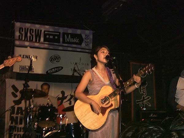 Bonnie Pink performs at SXSW 2005
