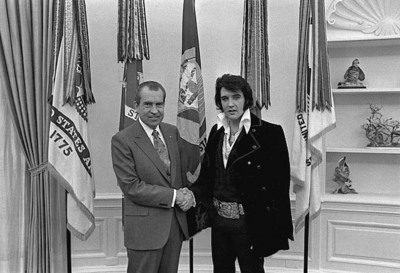 President Nixon and Elvis in the Oval Office